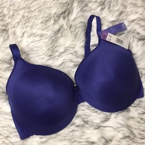 ✨2/$22✨ NWT BODY NATURALS Satin Full Support T-Shirt Bra